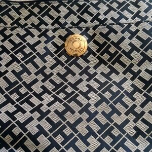 Tommy Hilfiger crossbody purse